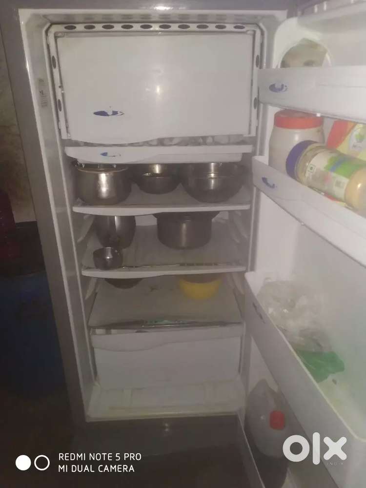 Selling a godrage fridge