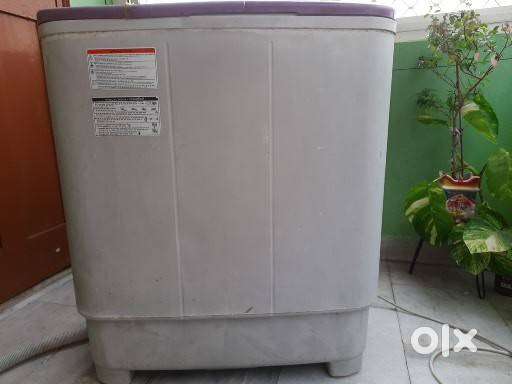 Samsung Semi Automatic Washing Machine