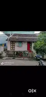 Penkitillu 2 portions individual house 124gajalu in subbarao nagar