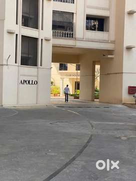 Available Warehouse godown store in chembur with washroom q16foot hght
