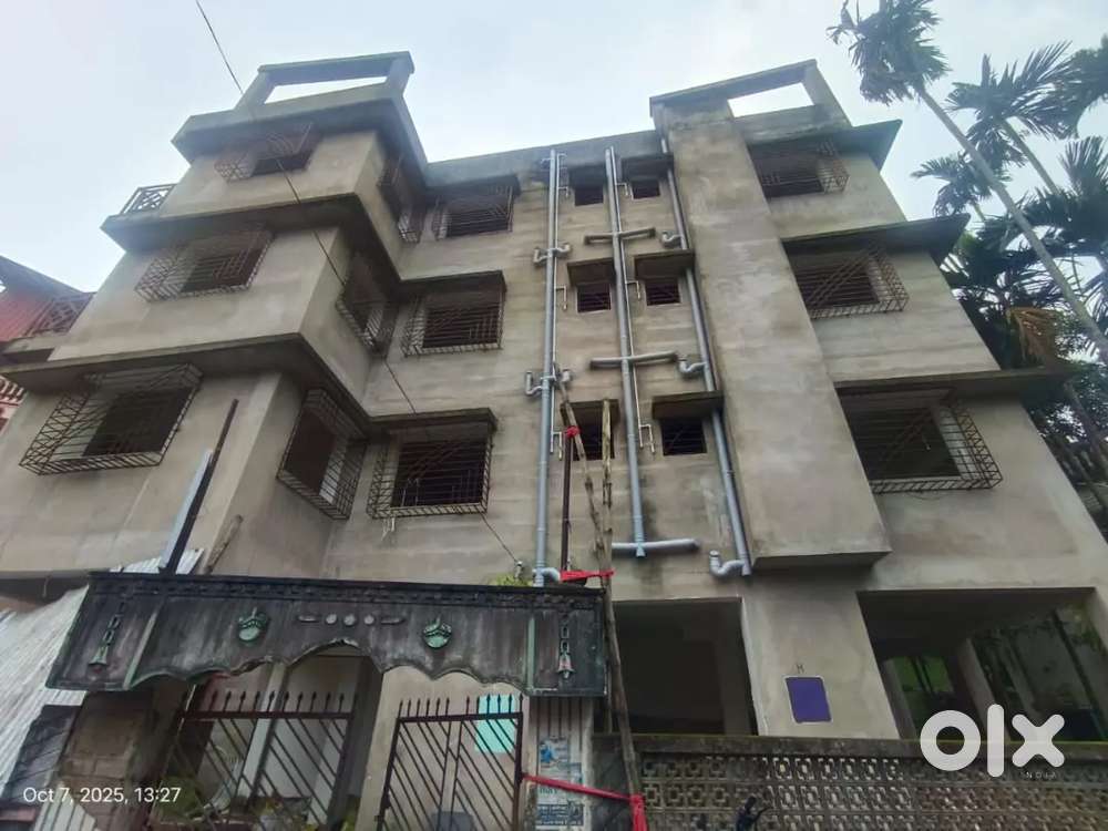 Flat near Netaji metro