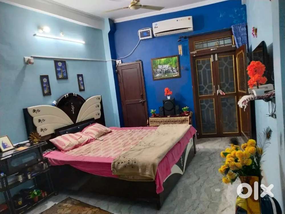 Shanti Dadi Girls/Boys PG | Separate Rooms are also available|