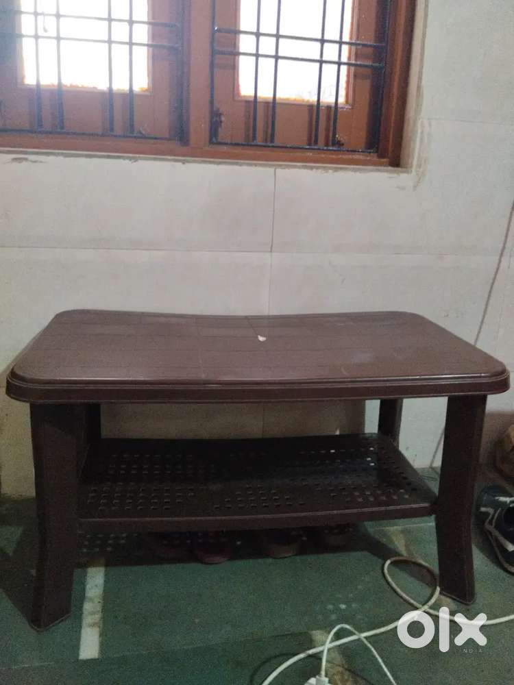 3 Roui Gadda, 5 Pillows, 1 Heavy Gadda, 1 Plastic Table & Chair Set