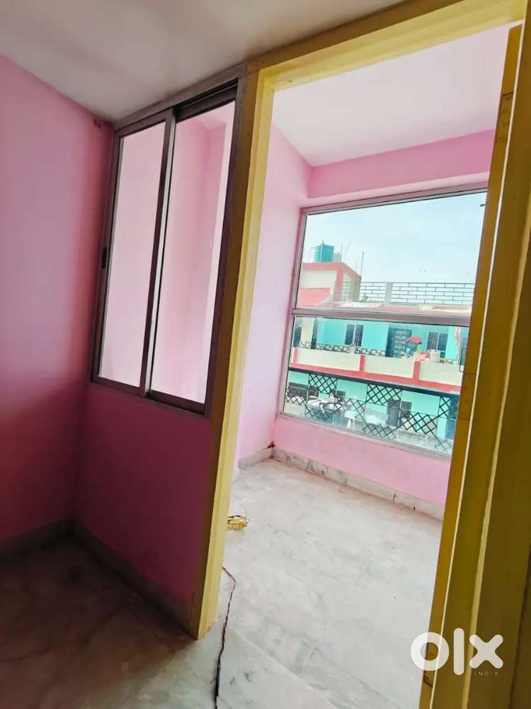 Attach kitchen personal 2 room personal bathroom small family  girls