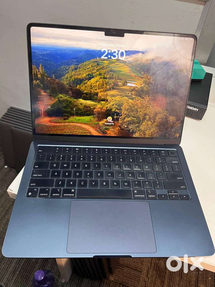 Macbook M2 A2681