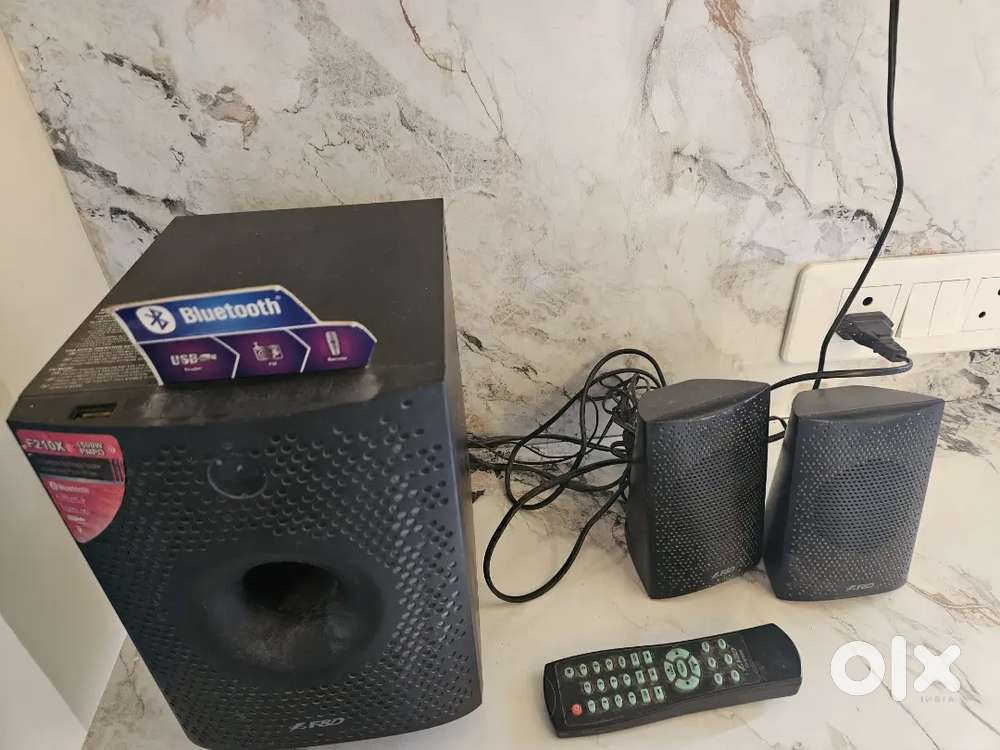 F&d 2.1 speakers with Bluetooth, remote andcablefor connecting with TV