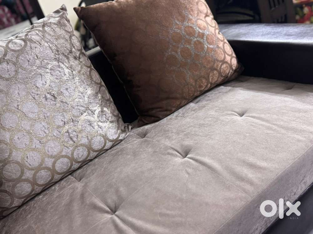 3-seater sofa, good condition, comfy & sturdy