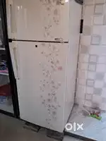 Samsung refrigerator 321 ltr for sale