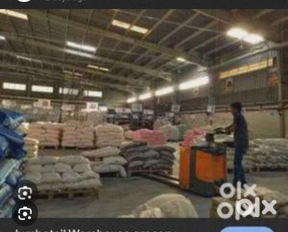 Grocery werehouse packing