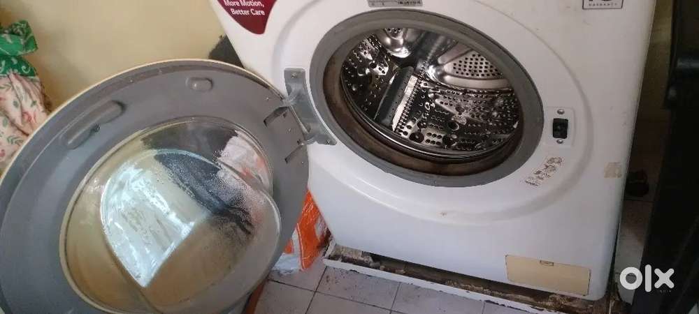 LG 6KG WASHING MACHINE