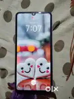 iqqQ5gb phona seceen  fingerprint lock