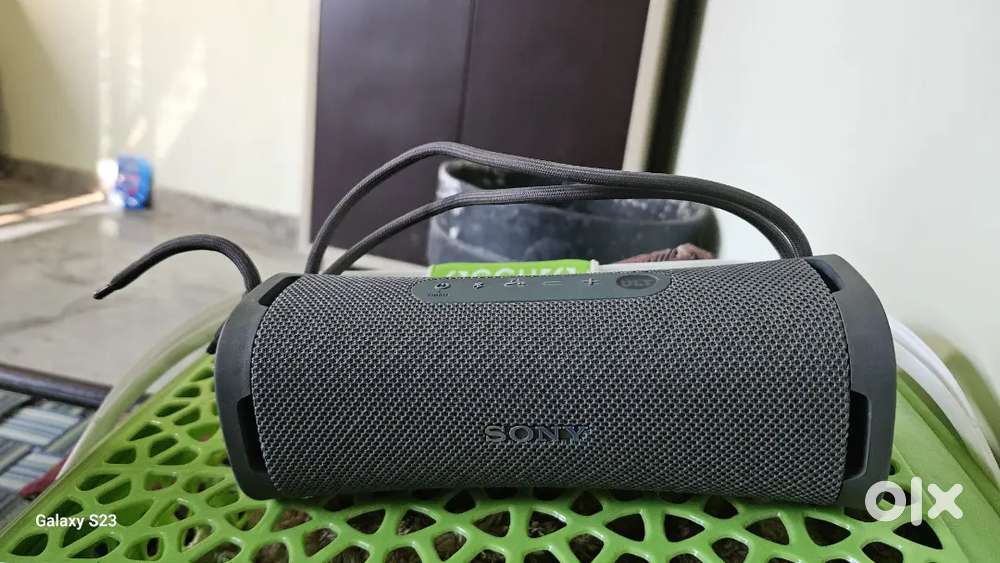 Sony ULT Field1 speaker