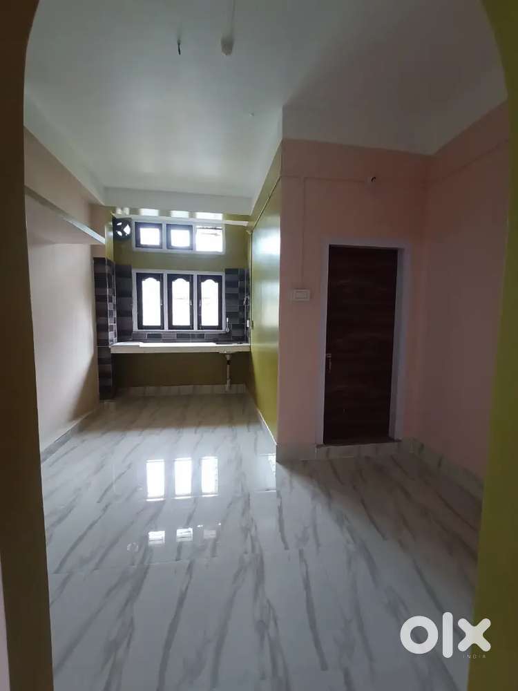 1 RK attached Bathroom available near Borbari