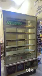 Cake display counter best condition