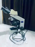 Microscope