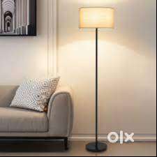 SINGLE STAND LAMP ON RENT