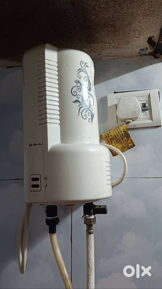 Electronic Hot water Geyser