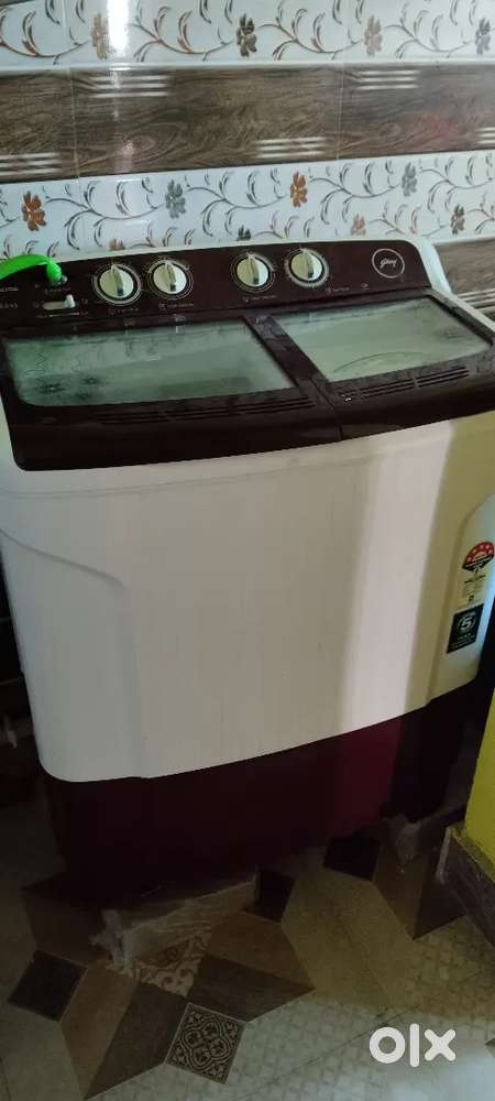 Godrej Semi automatic washing machine