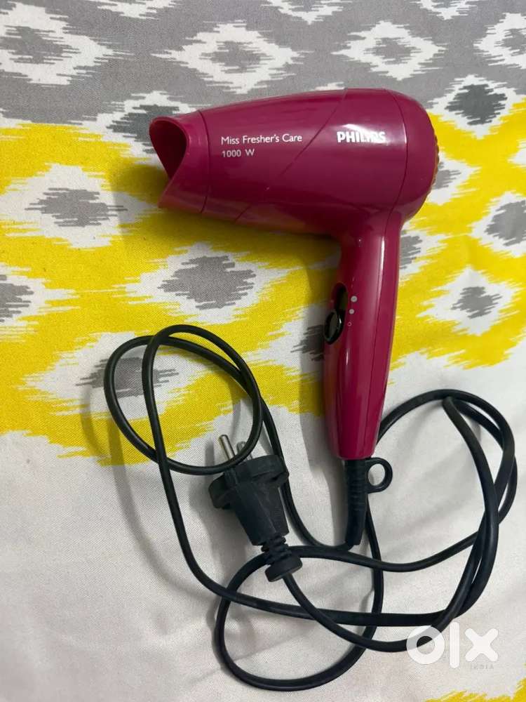 3 items: Philips hair dryer + Caserole + Vegetable chopper