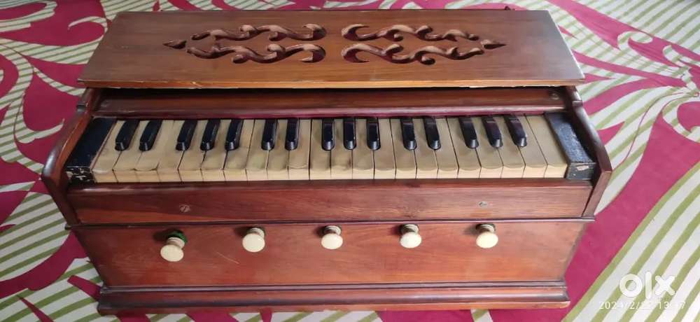 Vintage Harmonium with wooden box