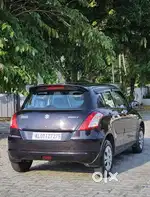 Maruti Suzuki Swift LXI Optional-O, 2017, Petrol