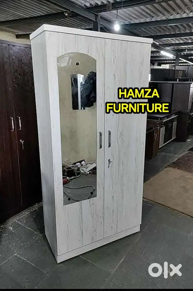 HAMZA FURNITURE NEW look 3by6 particle wood wardrobe with storage