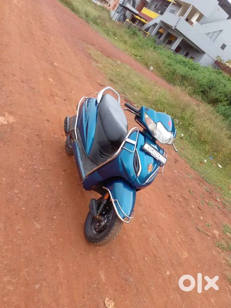 For sale.
HONDA ACTIVA 5G 
SECOND OWNER
KM--27390
For sale.
HONDA
