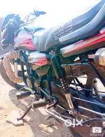 Good condisn bike h ek hath rkhi hue h