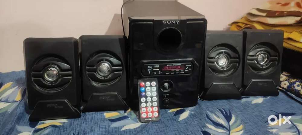 Bluetooth home theatre mint condition
