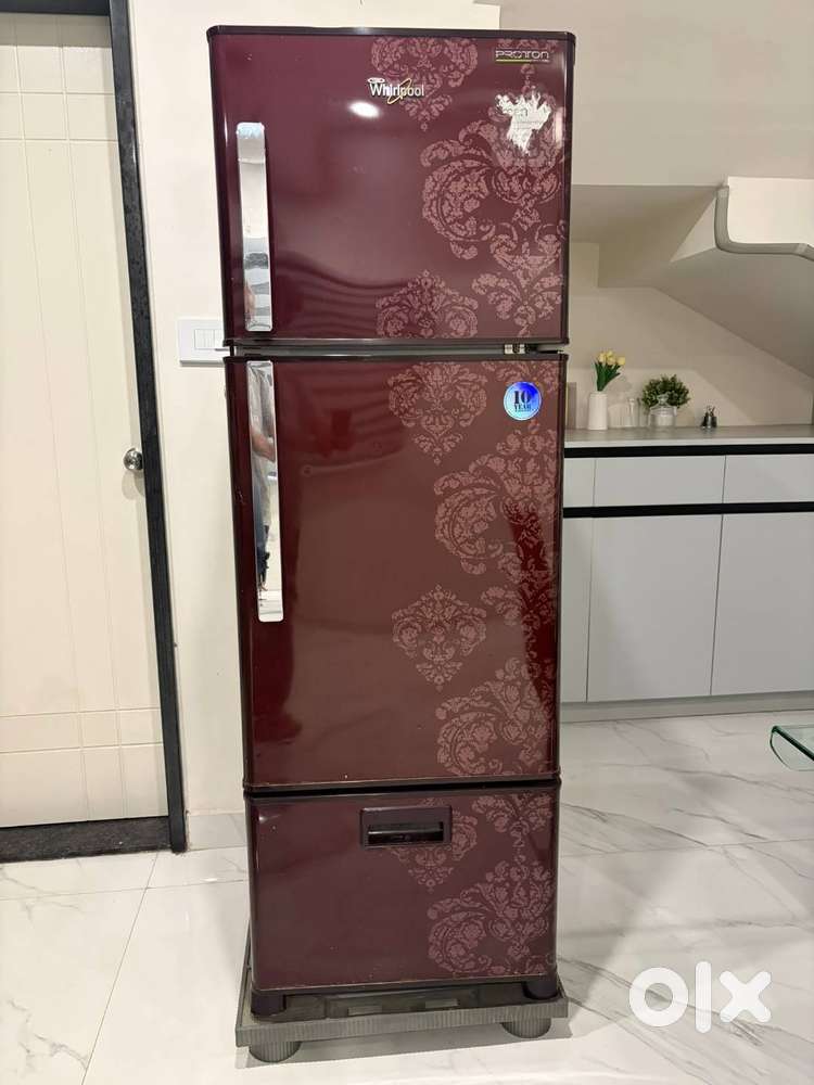Whirlpool 265 litres fridge