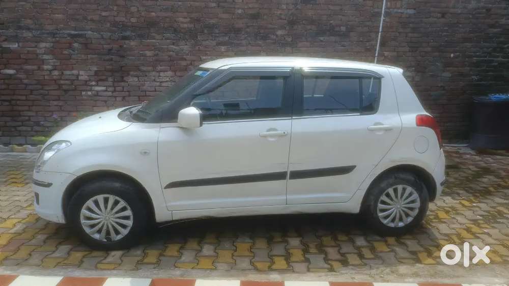 Maruti Suzuki Swift 2010 Petrol 130000 Km Driven