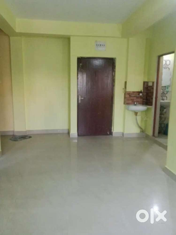 Patuli E.M Bypass 2 BHK Flat on rent