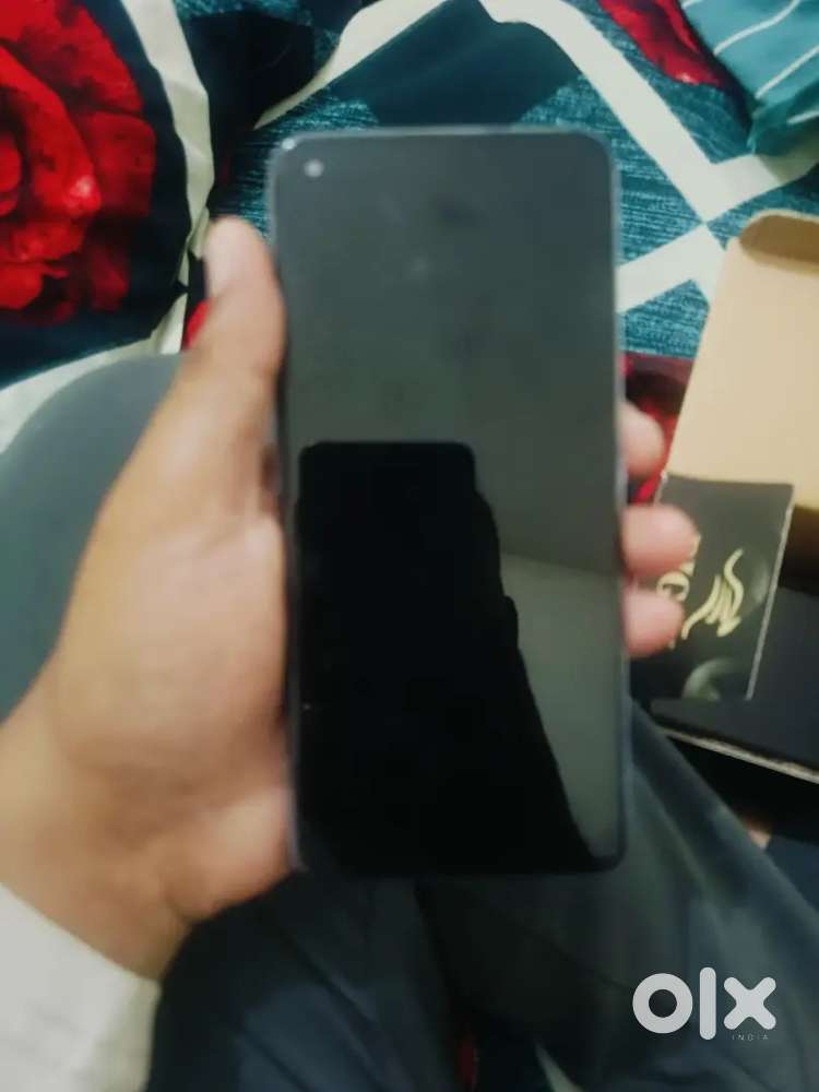 Realme x7 5g. 8/128