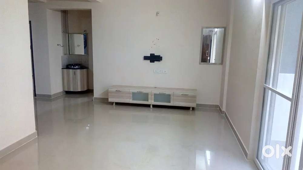 1230 sft 2bhk flat rent, Sri Mitra Solitaire Kasavanahalli Sarjapur Rd