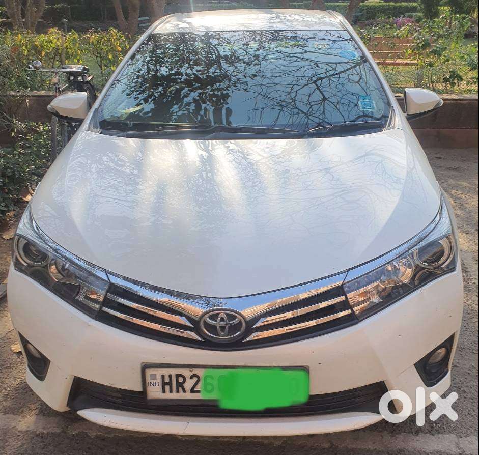 TOYOTA COROLLA ALTIS - EXCELLENT CONDITION - TOP VARIANT VL AUTOMATIC