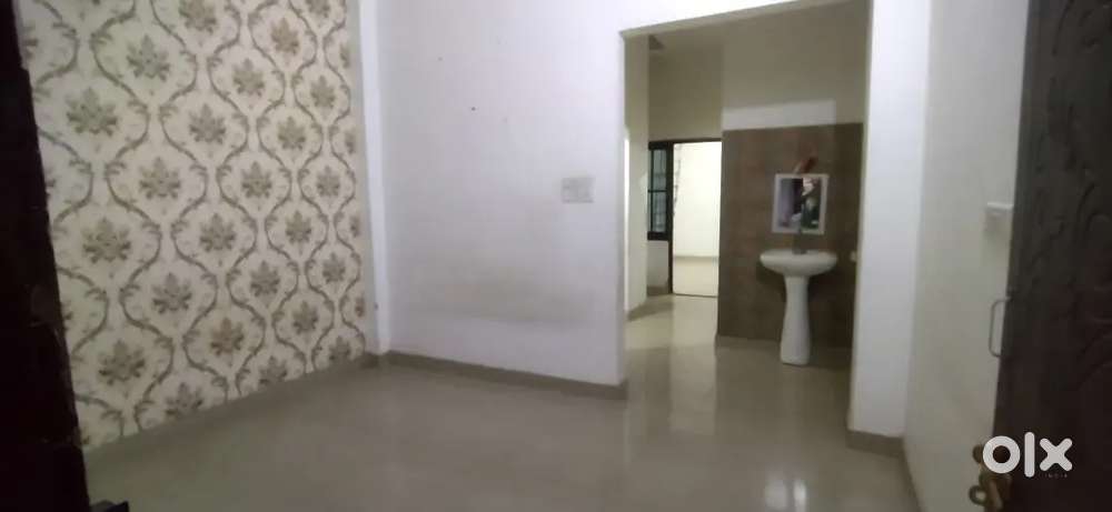 3 room ka independent house for rent family only.