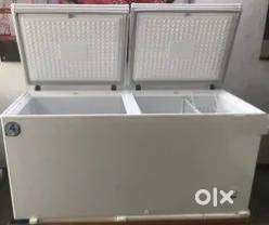 Voltas Deep fridge 400 LTR