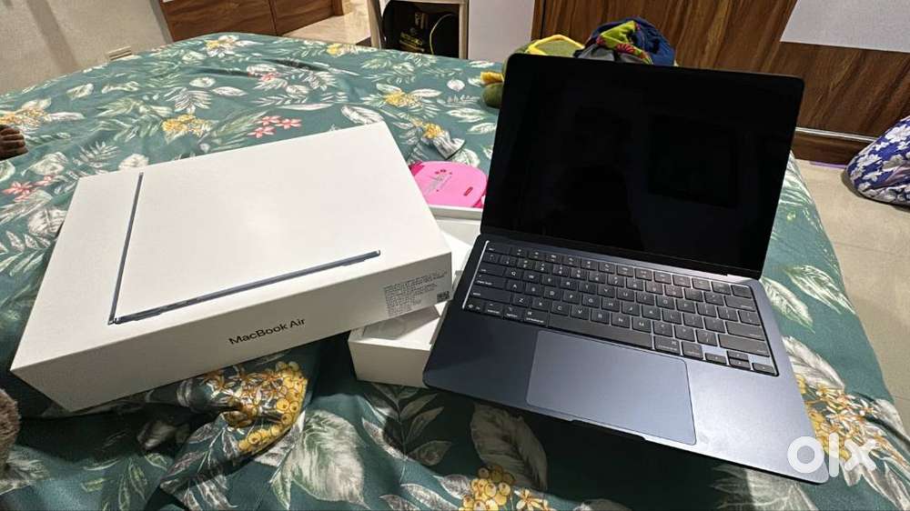 Brand New Macbook Air M4 2025