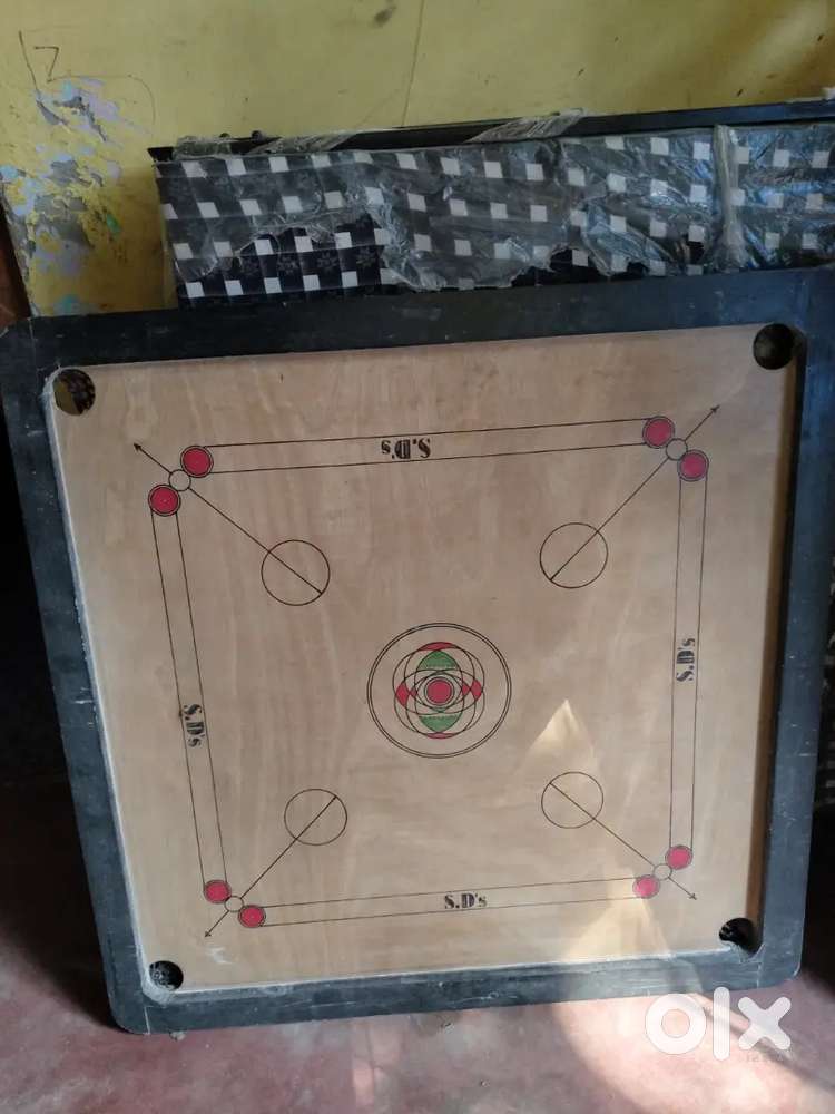 Carom board