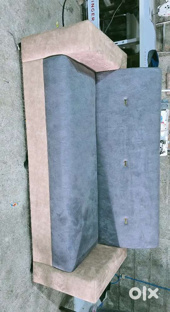 Full khushan sofa sath. 3+2sath all type available.s