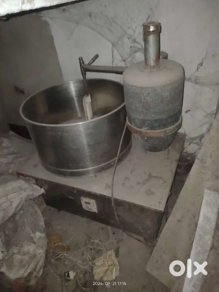 Mixture grinder