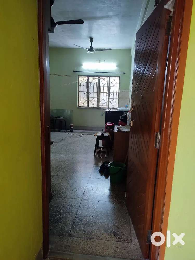 2BHK Semi-Furnished Apartment Bijoygarh South Facing  Price Negotiabl