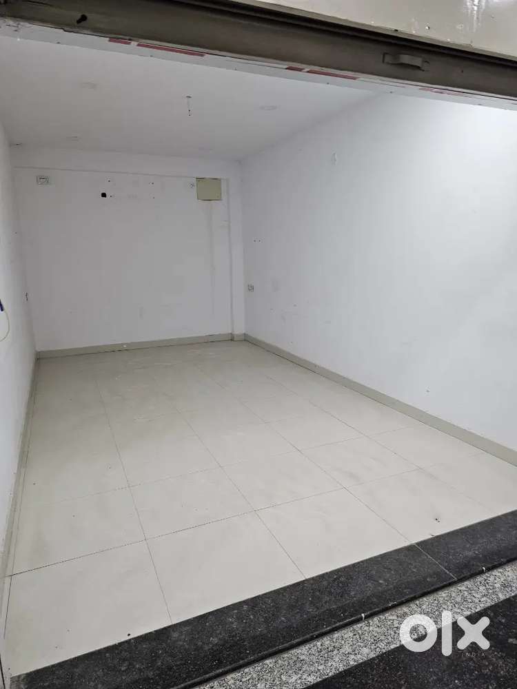 Shop for sale at Tolichowki tombs 7 Road