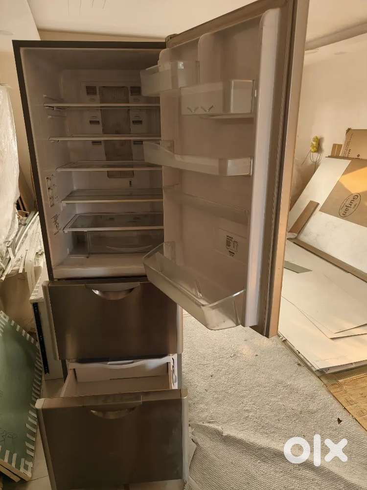 Hitachi refrigerator