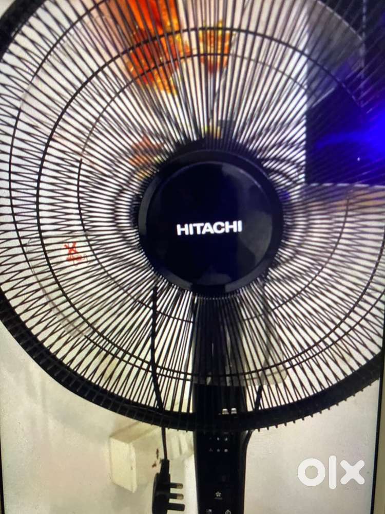 Hitachi stand fan