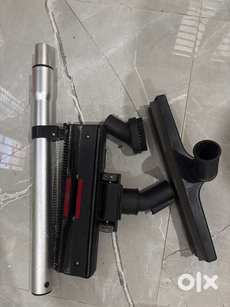 AGARO VACUUM CLEANER