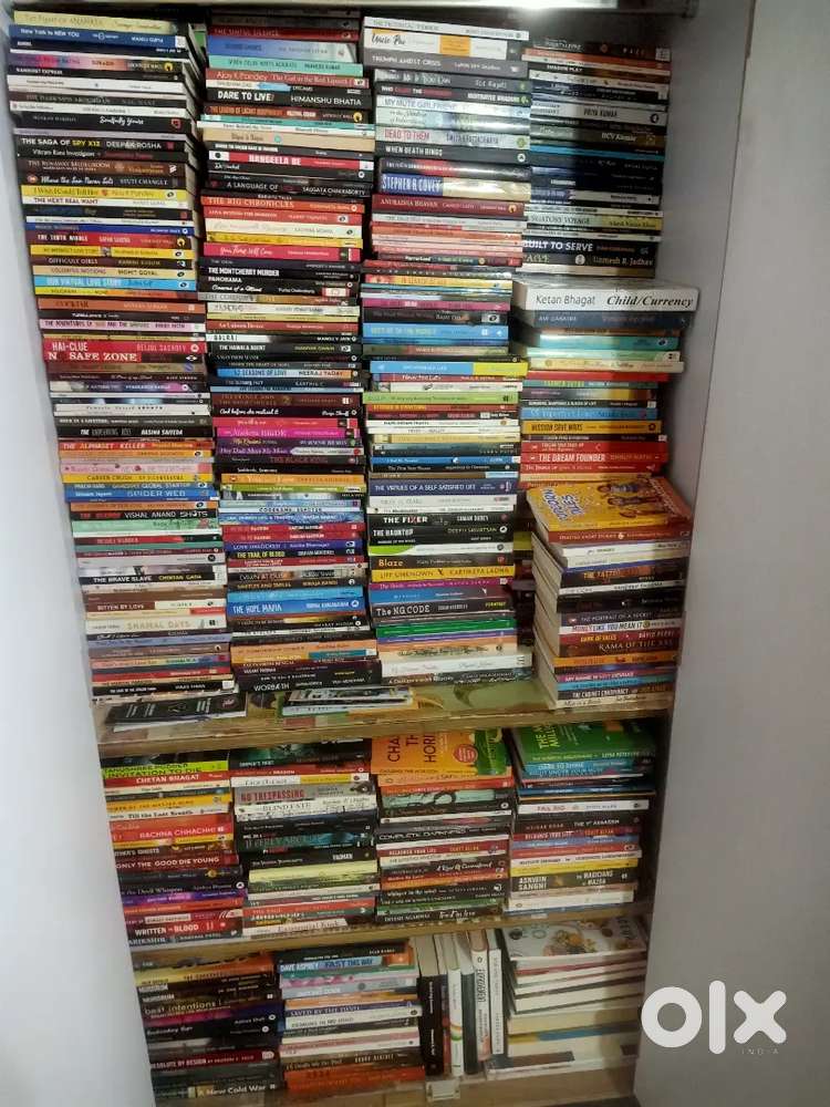 Collection of 500 novels selling at dirt cheap price of 100₹ per book