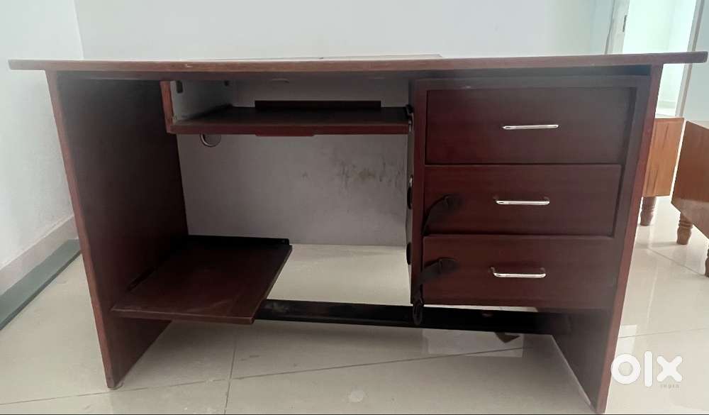 Office/study/computer Table (2)