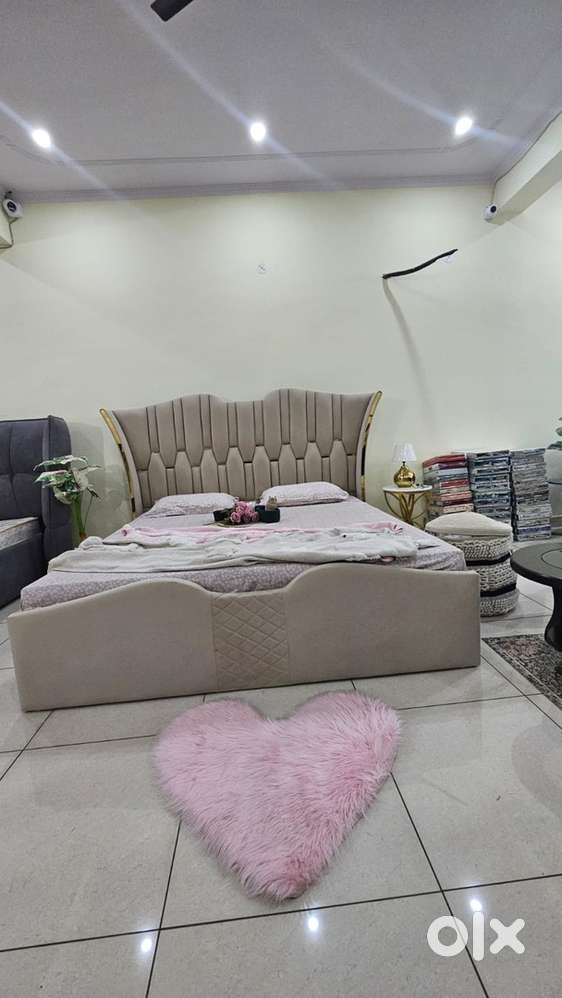 Bed-upholstered bed