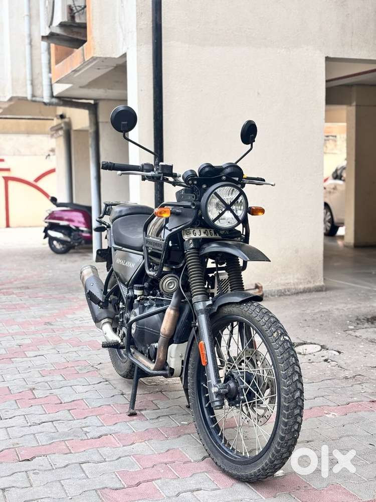 Royal enfield himalayan granite black 411 cc excellent condition